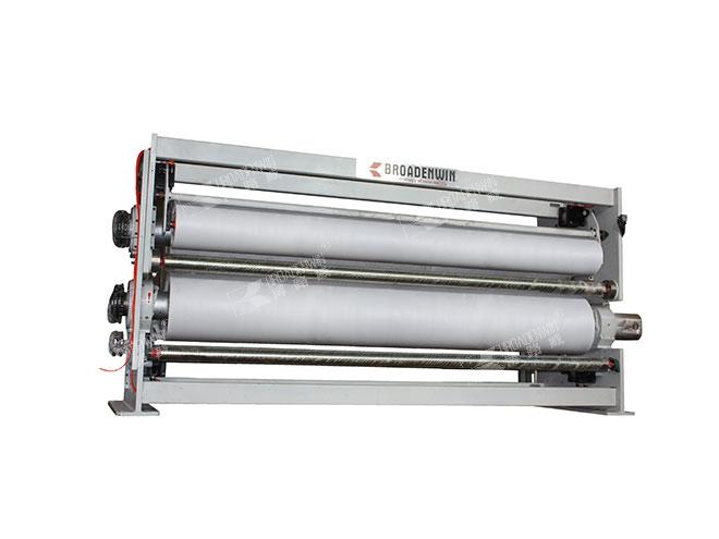 水刺無紡布燙光機 http://www.sdytweb.cn/uploadfiles/211.149.255.8/webid1945/source_water/202202/164596795629.jpg