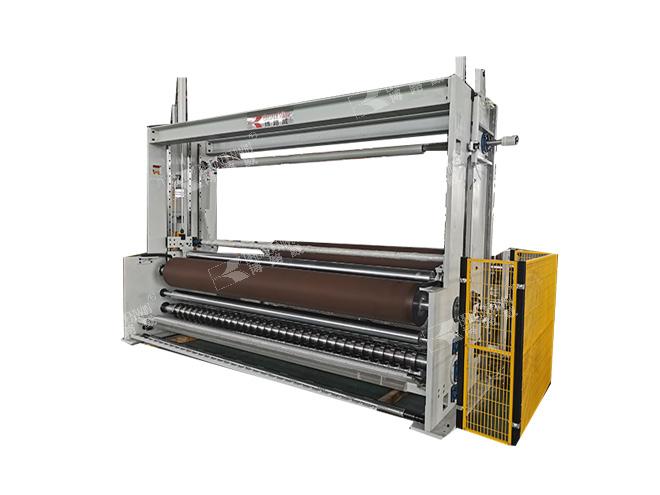 高速分切復卷機 http://www.sdytweb.cn/uploadfiles/211.149.255.8/webid1945/source_water/202203/164612609952.jpg